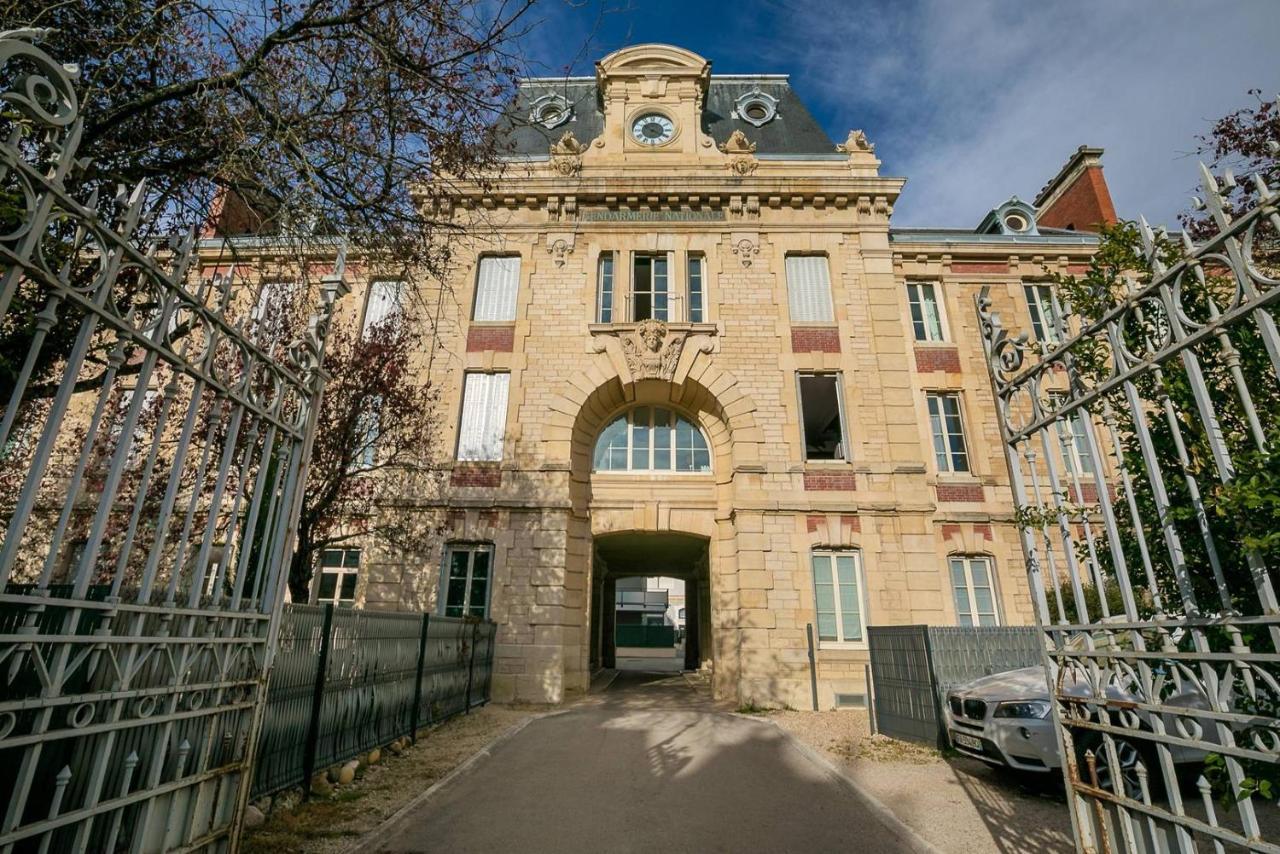 Le Corbeau Et Le Homard, Un Vrai Havre De Paix Apartment Dijon Exterior photo